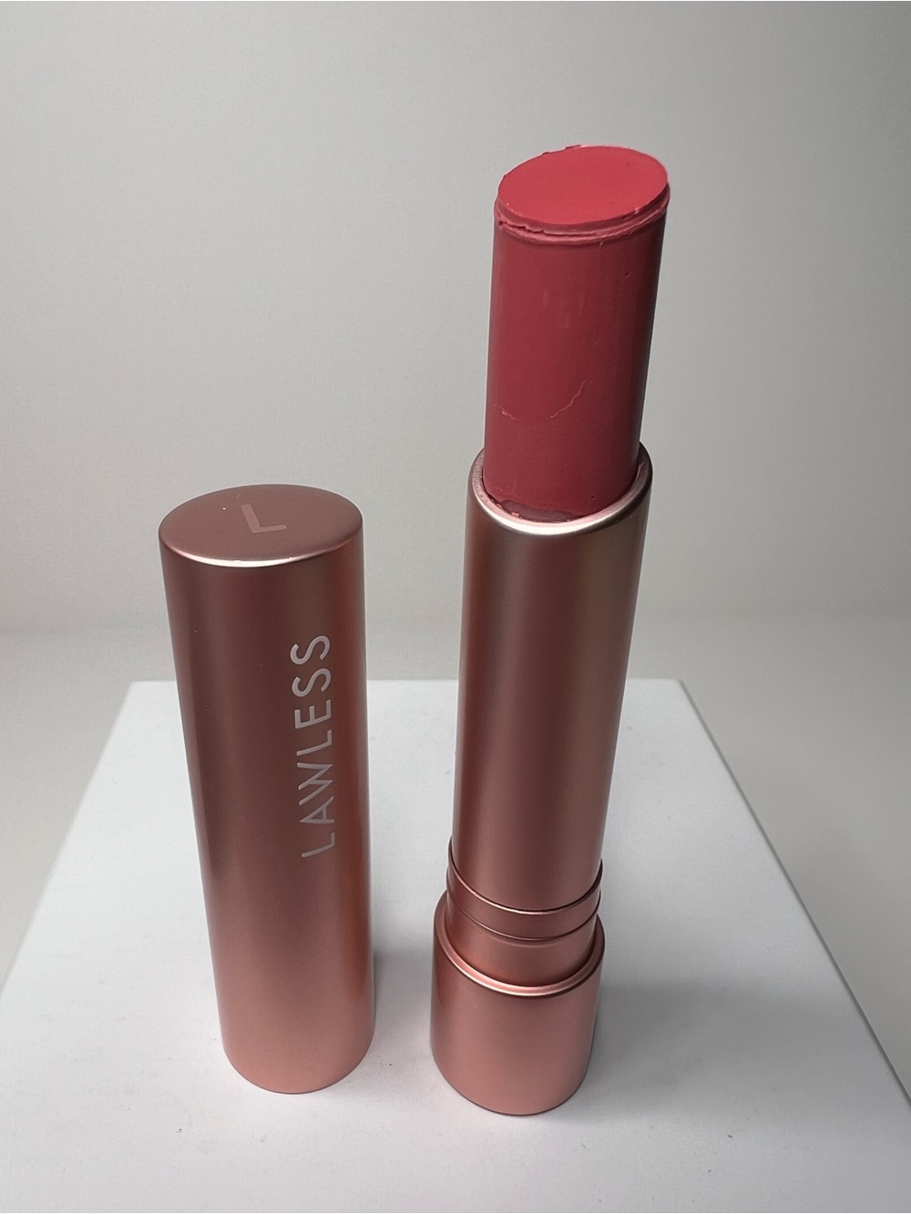 Lawless FORGET THE FILLER LIP-PLUMPING LINE-SMOOTHING TINTED BALM STICK